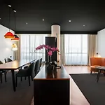 Crowne Plaza By Ihg Hotel