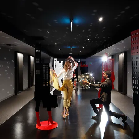 Crowne Plaza By Ihg 4* 波德戈里察