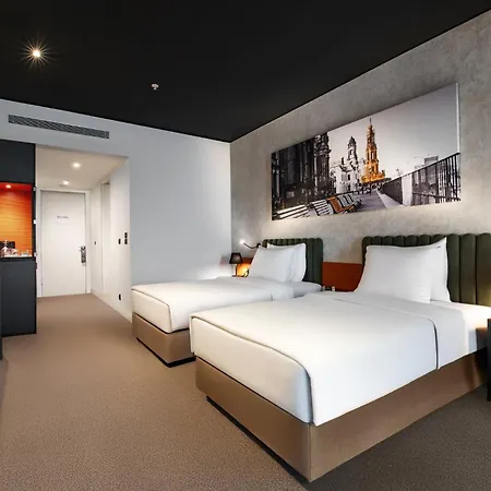 Crowne Plaza By Ihg 酒店 4*