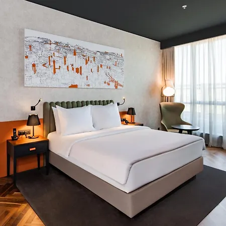 酒店 Crowne Plaza By Ihg 波德戈里察