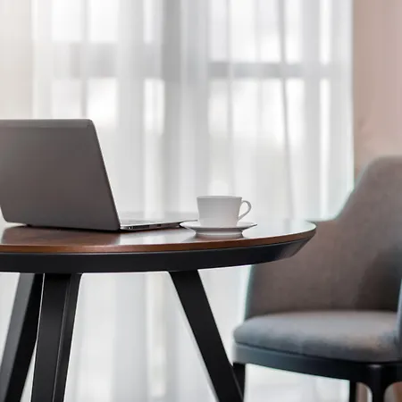 Crowne Plaza By Ihg 4*