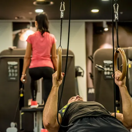 酒店 Crowne Plaza By Ihg 4*