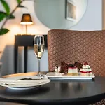Hotel Crowne Plaza Podgorica By Ihg 4*