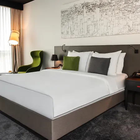 波德戈里察cue住宿 4*