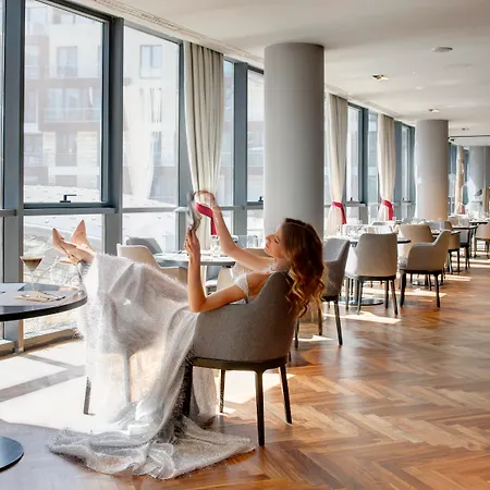 Crowne Plaza By Ihg Hotell Podgorica