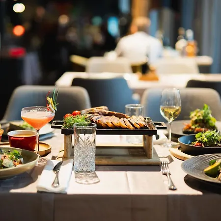 酒店 Crowne Plaza By Ihg 4*