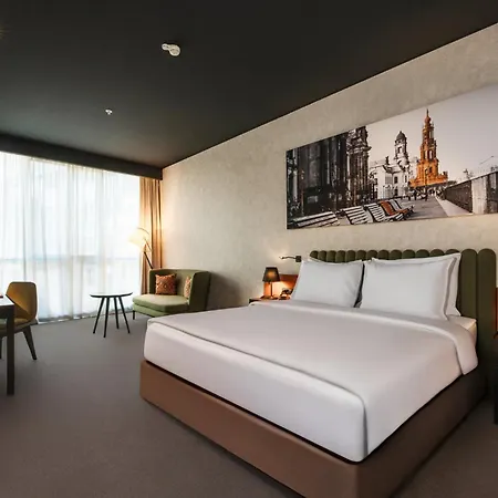 酒店 Crowne Plaza By Ihg 4*