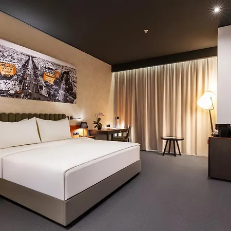 Crowne Plaza By Ihg Hotell Podgorica