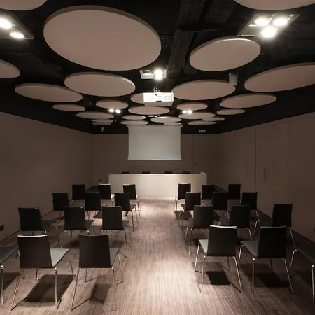 Hotel Crowne Plaza Podgorica By Ihg