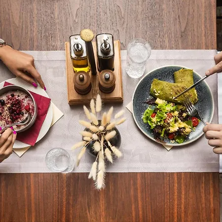 Crowne Plaza By Ihg 4*