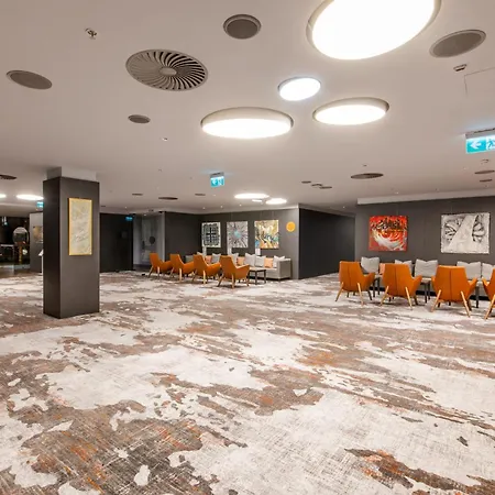 Crowne Plaza By Ihg Подгориця