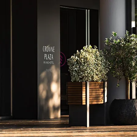Crowne Plaza By Ihg