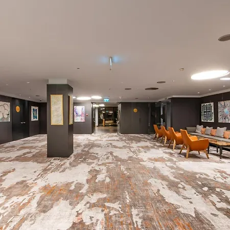 Crowne Plaza By Ihg Hotel 4*