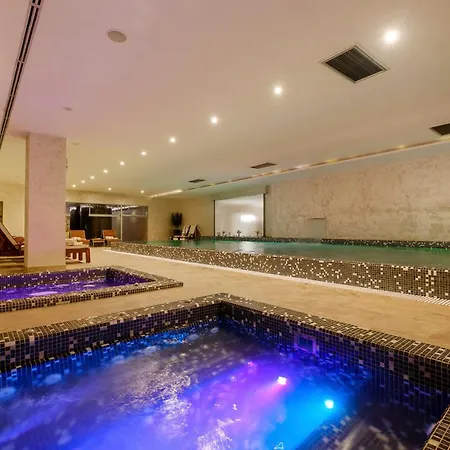 Crowne Plaza By Ihg Hotell Podgorica