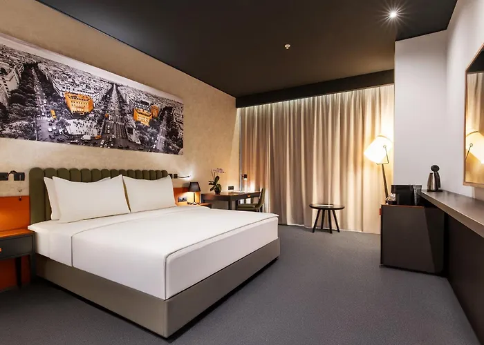 Crowne Plaza By Ihg Hotel Podgorica