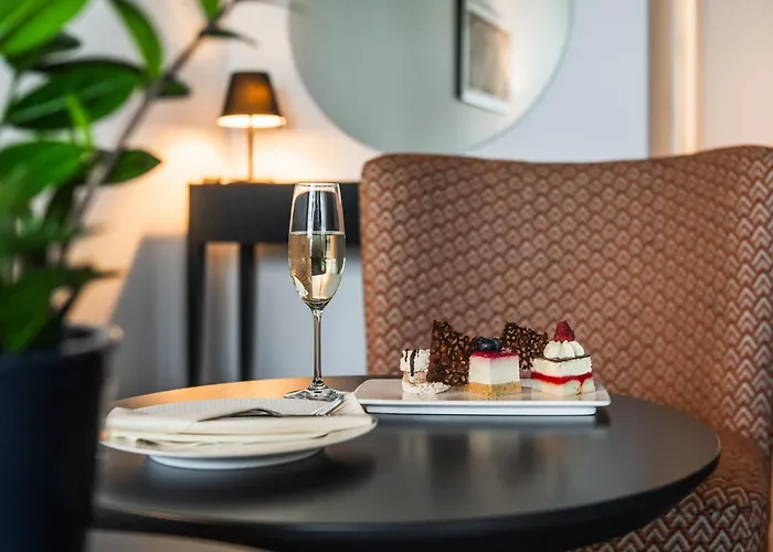 Hotel Crowne Plaza By Ihg 4*