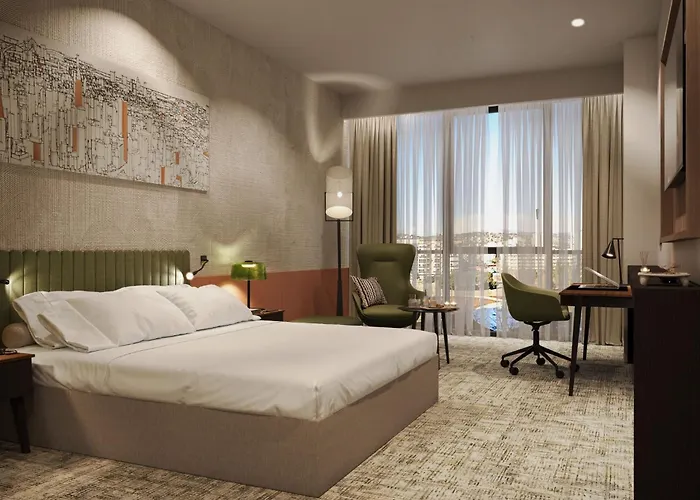 Hotel Crowne Plaza By Ihg 4*