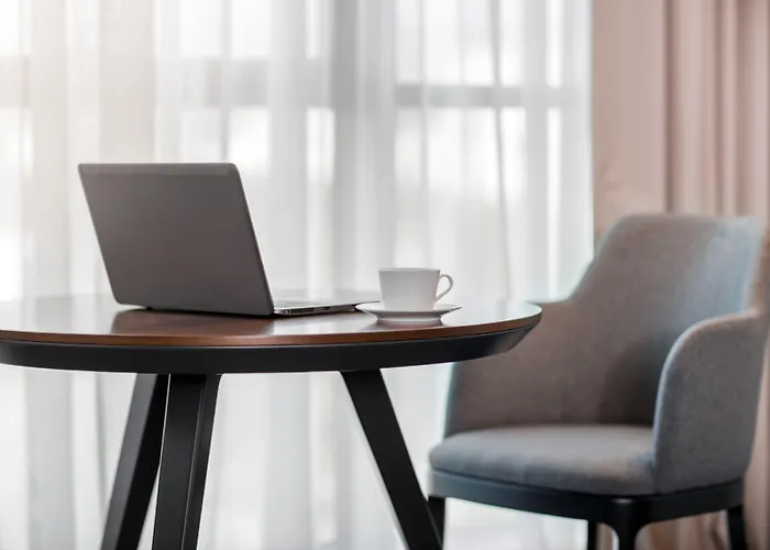 Crowne Plaza By Ihg 4*